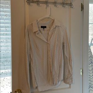 Button up shirt, perfect with sweatpants!